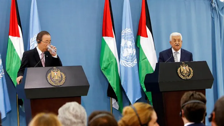 אבו מאזן ובאן קי-מון במסיבת העיתונאים המשותפת