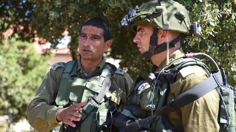 מח"ט יהודה אל"ם יריב בן עזרא בזירת הפיגוע