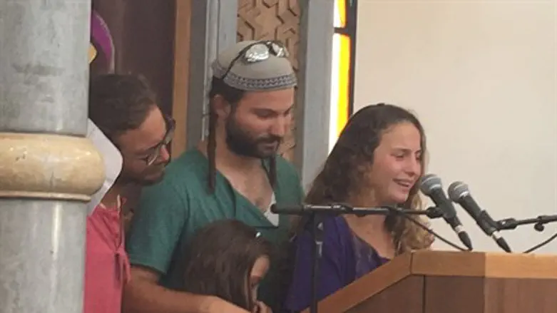 Дети Михаэля Марка на его похоронах