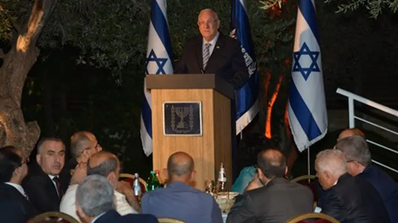 Rivlin hosts Muslim leaders for traditional Iftar meal at his residence