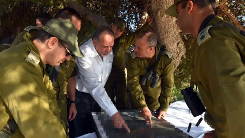 Liberman with IDF generals