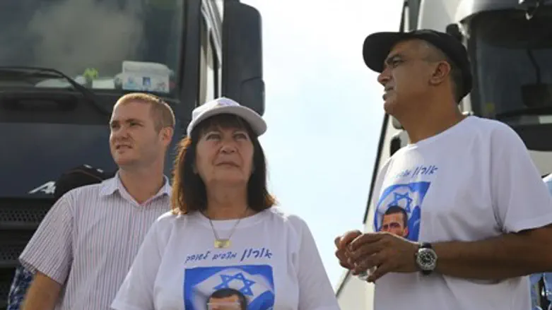 Родители Орона Шауля (הי"ד)