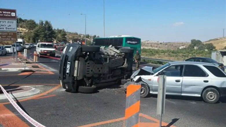 זירת התאונה. חשד לפיגוע דריסה