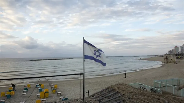 שומרים על חוף נקי. ארכיון