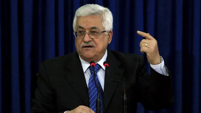 ממשיך להאשים, ובכול. אבו מאזן