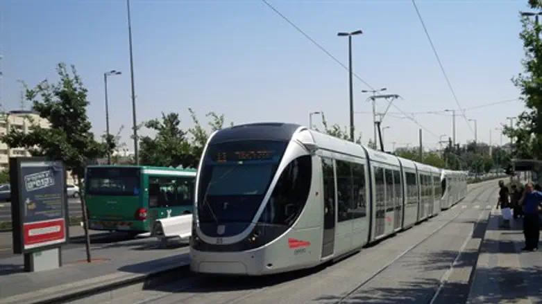 Иерусалимский трамвай. Иллюстрация