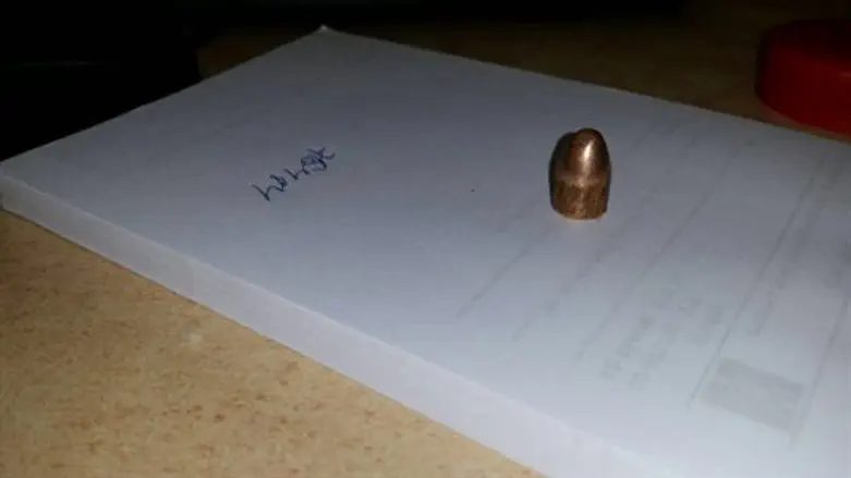 Пуля, попавшая в голову женщине