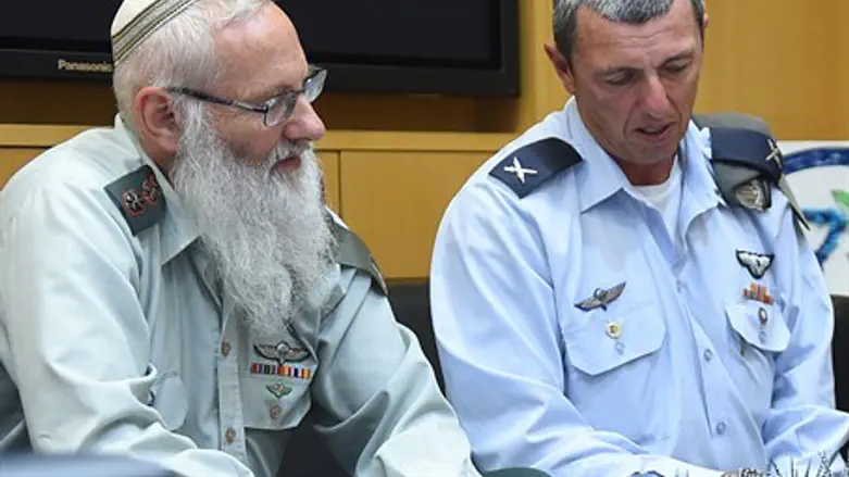 הרב פרץ והרב קרים