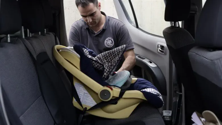 Child safety seat