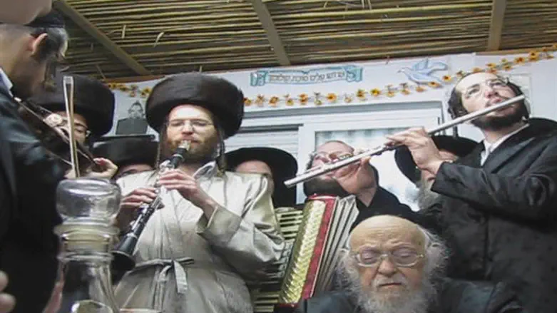 בלי דעות קדומות. 'תורתו אומנותו'