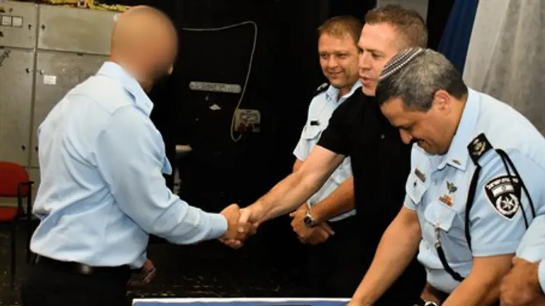 Церемония награждения тайного агента ШАБАК