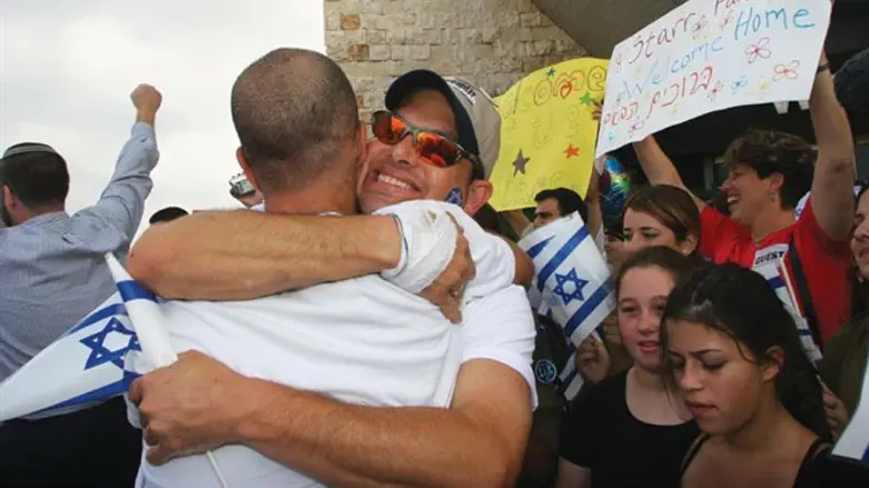 New olim land in Israel