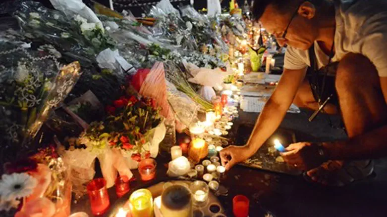 Mourners at the scene of Nice attack