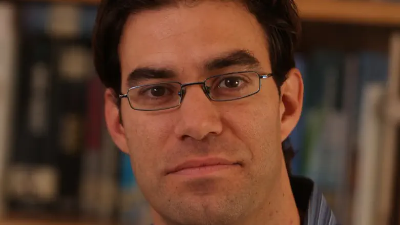 ד"ר עמיר פוקס