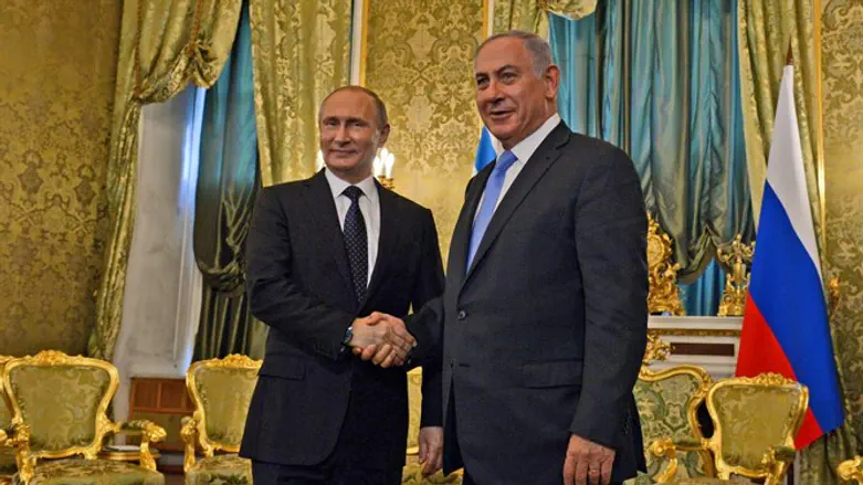 Netanyahu and Putin meet at the Kremlin