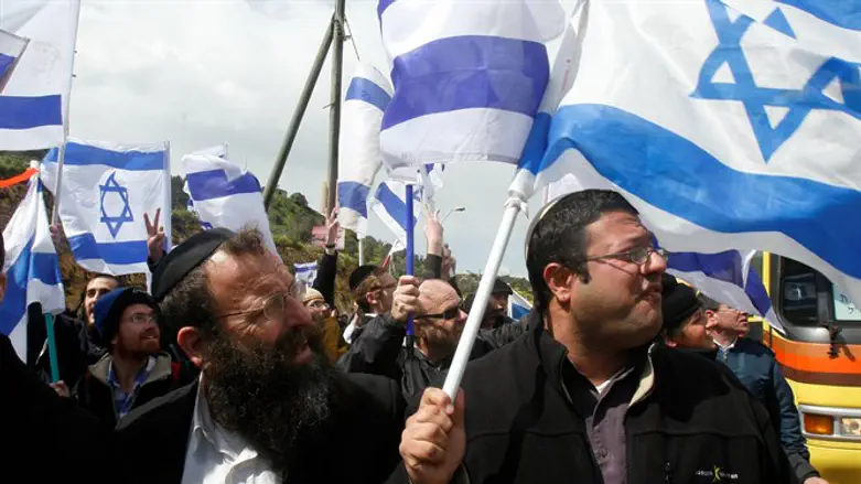 Baruch Marzel (L), Itamar ben Gvir march in Umm el Fahm, 2009