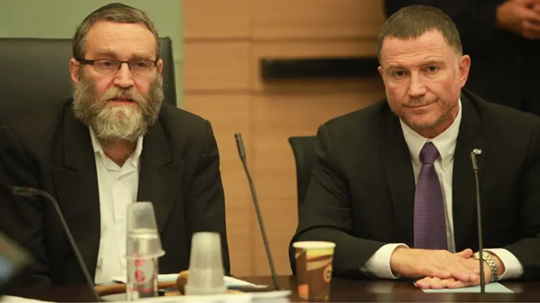 גפני ואדלשטין בישיבה