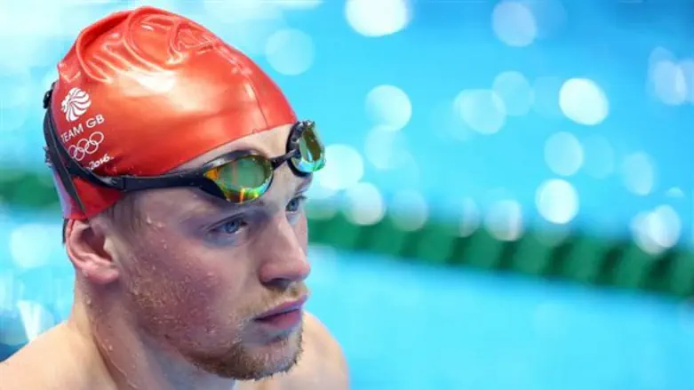 אדם פיטי. שיא עולם במוקדמות