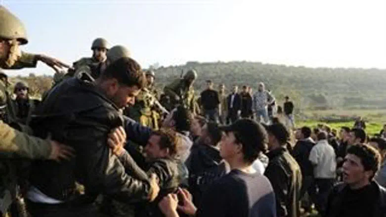 ההתפרעות בנווה צוף