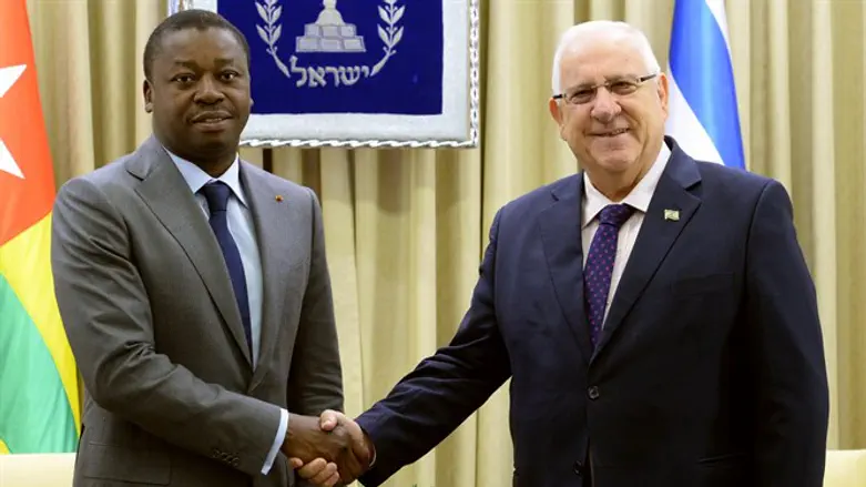 ריבלין וגנאסינגבה