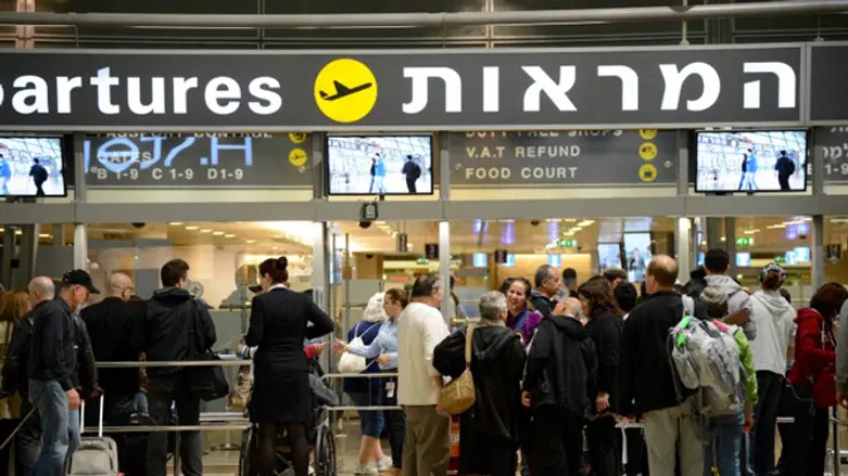 Tourists at Ben-Gurion airport