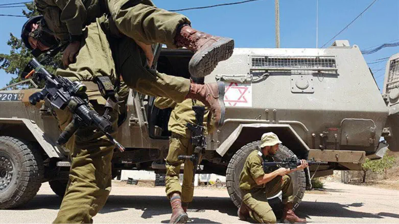 פינוי פצועים "תחת אש" בתרגיל