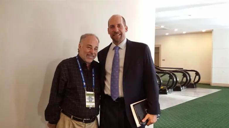 Baseball writer Dan Schlossberg with former Atlanta Brave and Hall of Fame pitcher John Sm