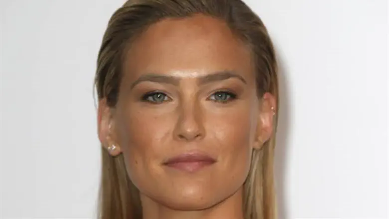 Bar Refaeli