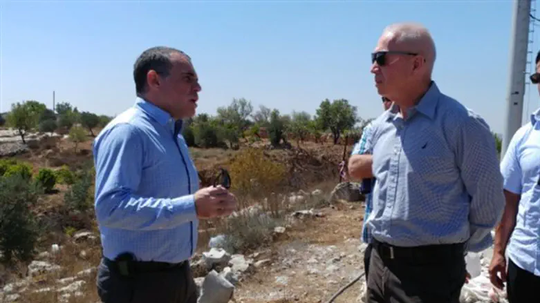 עודד רביבי עם השר גלנט, הבוקר