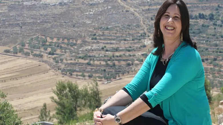 "כאן אני ממשיכה את דרכם של אברהם אבינו, שמואל וחנה. זו תחושת שליחות אדירה". נעמי שחור