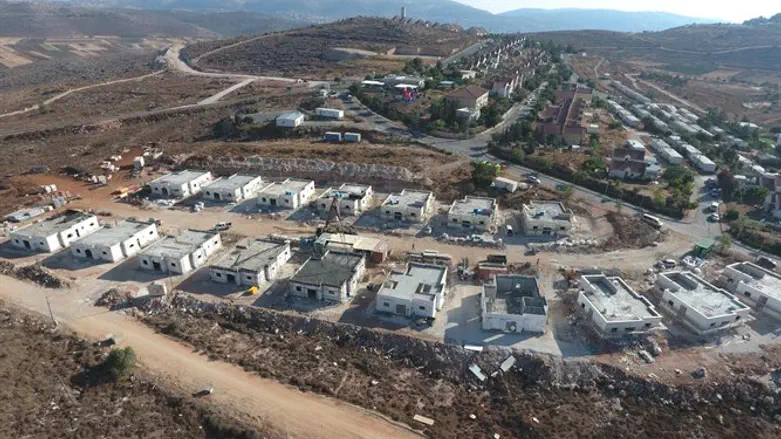 שבות רחל שחר הצעירה