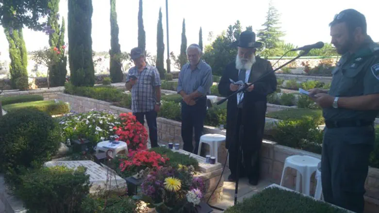 Поминание у могилы Паскаля Аврами (הי"ד)