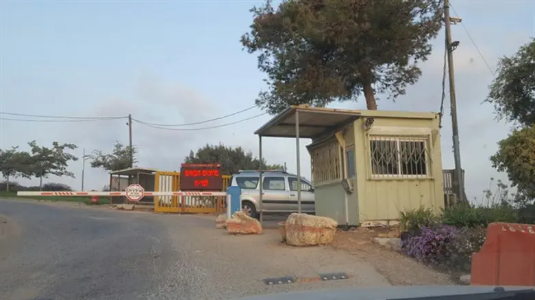 אפילו אנשי 'שלום עכשיו' נדהמו מהתנהגות המשטרה. הכניסה ליישוב נריה