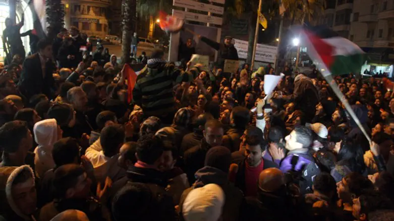 מהומות בעולם הערבי.