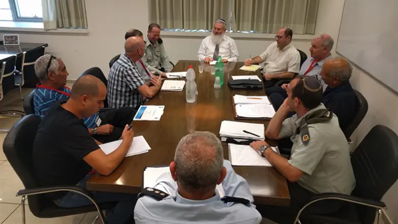 הדיון בראשות הרב בן דהן