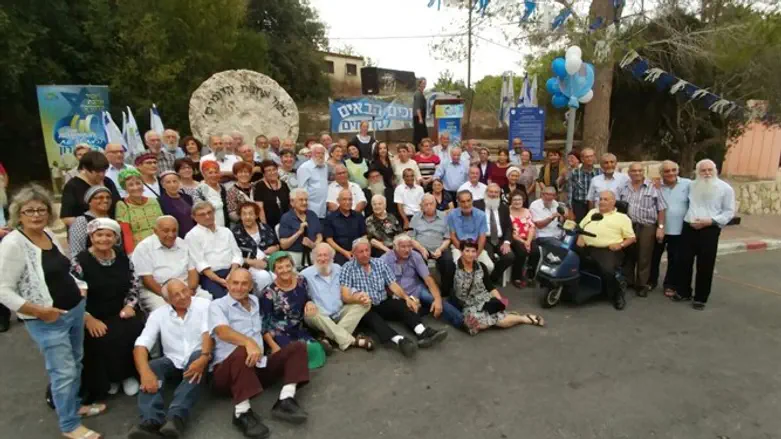 חוגגים ארבעים ביישוב קדומים