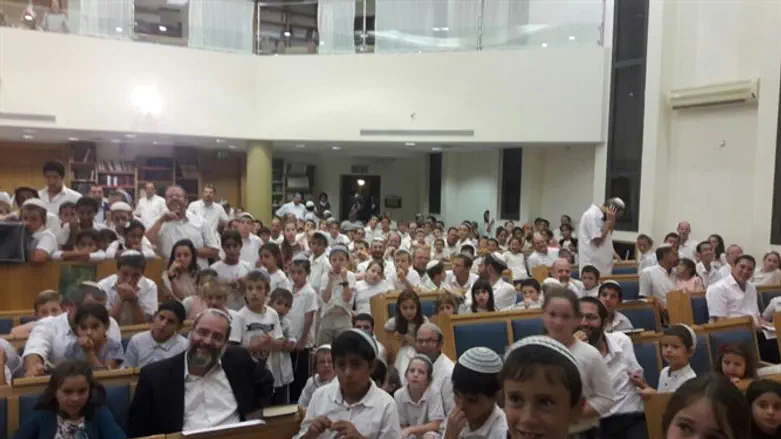 אלפי משתתפים בשבת של תורה