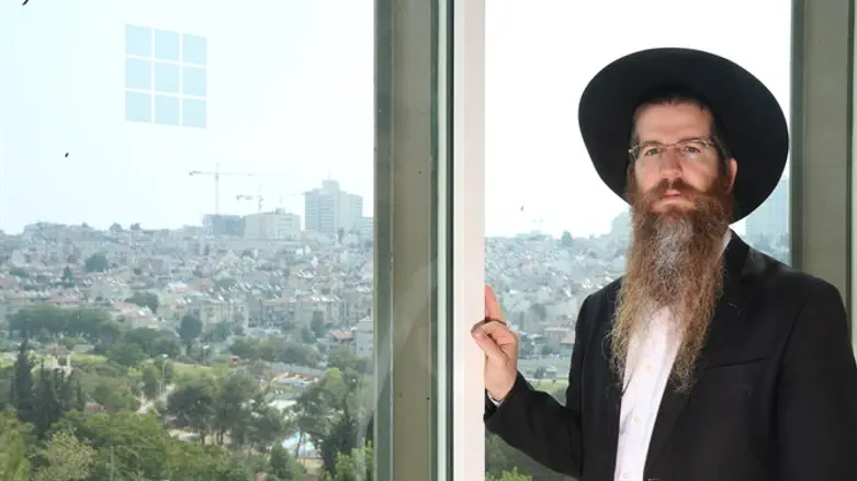 עו''ד אורי ציפורי