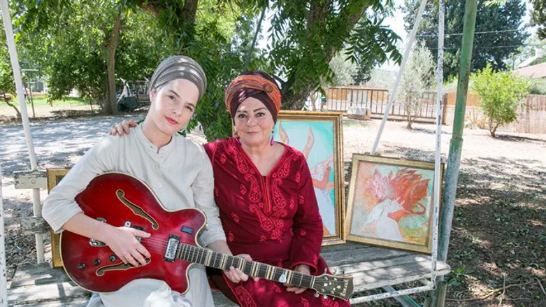 שרון רוטר-אלימלך ואמה שרה חיה דריבן