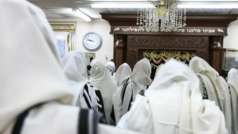תפילה בבית כנסת