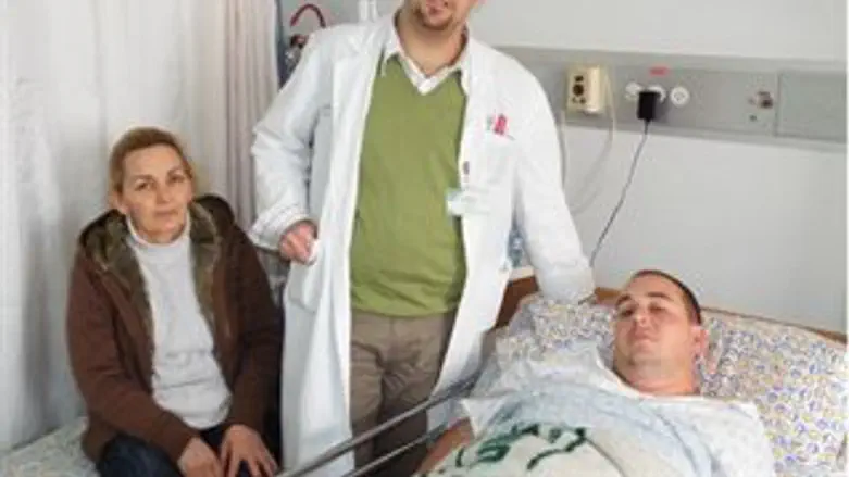 בוסקילה עם ד"ר חמד סעיד ואימו 