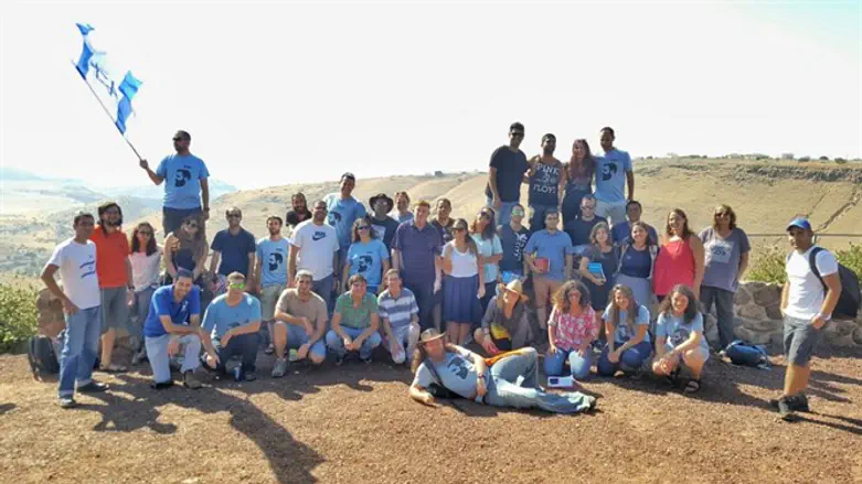 עשרות המשתתפים