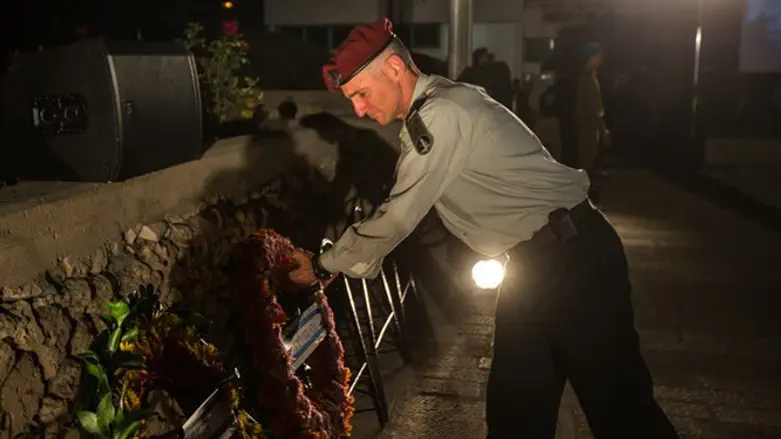 סגן הרמטכ"ל גולן בטקס, הערב