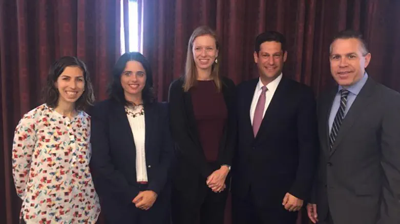 שקד, ארדן ובכירי פייסבוק