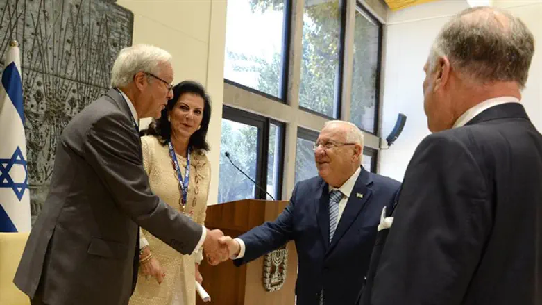 ריבלין עם אנשי ההנהלה 