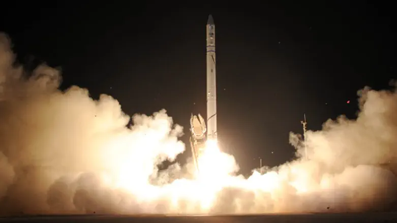 Запуск спутника "Офек-11"