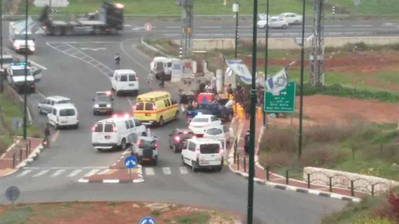 צומת אליאס. ארכיון