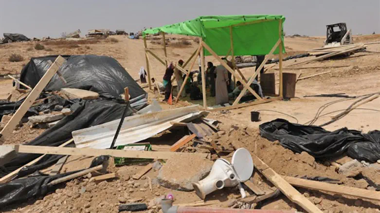 הריסות כפר בדואי. ארכיון