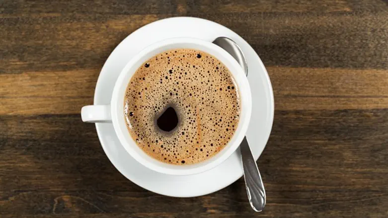 היא לא תייבש אותך בבית קפה