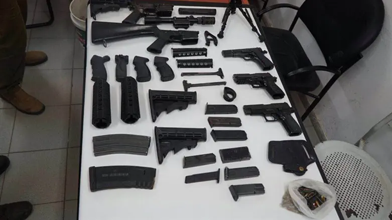 חלק מאמצעי הלחימה שנתפסו